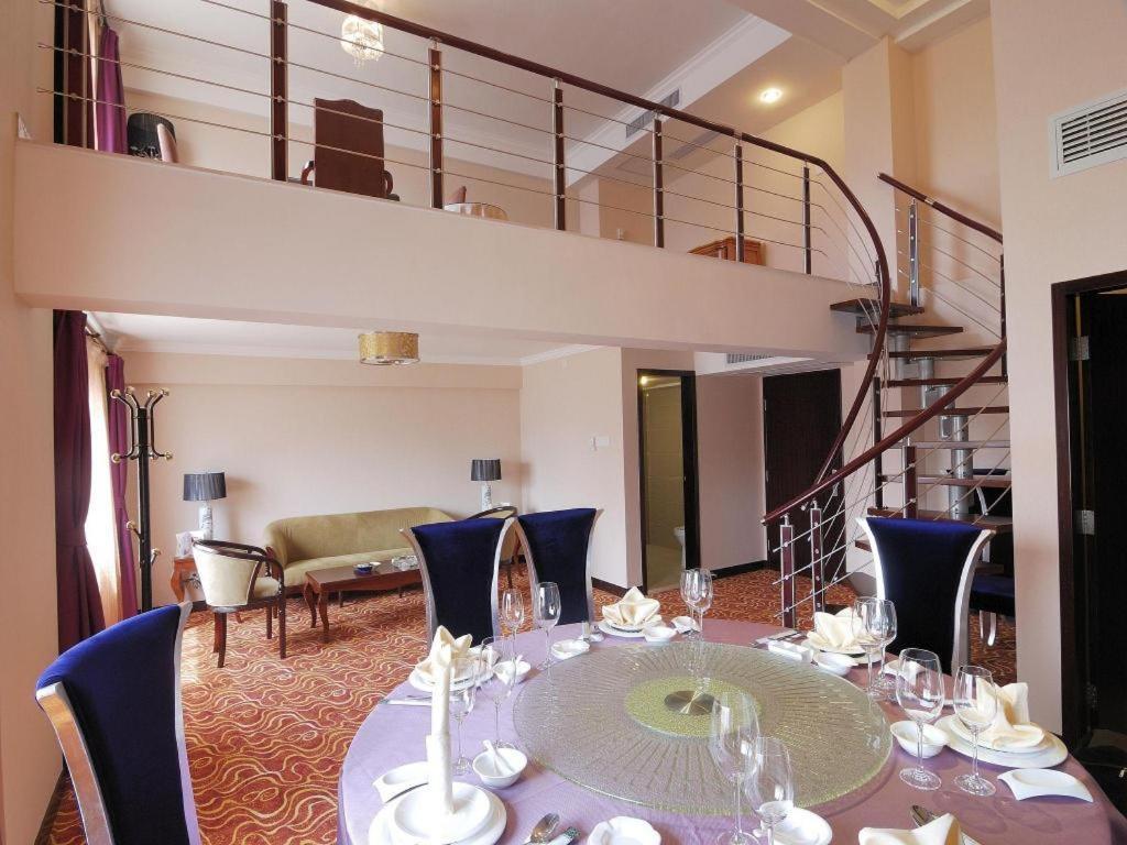 Hubei Poly Hotel Wuhan Eksteriør bilde